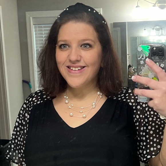 Meet your Posher, Alex - Picture 2 of 2